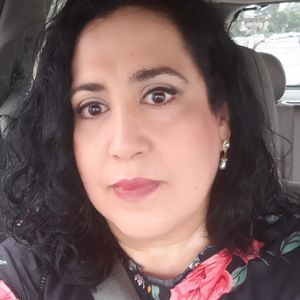 Meet your Posher, Ana rosa